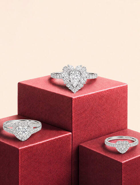Darry Ring Lifetime Diamond Upgrade service: Enjoy unlimited diamond upgrades to honor your evolving love journey.
